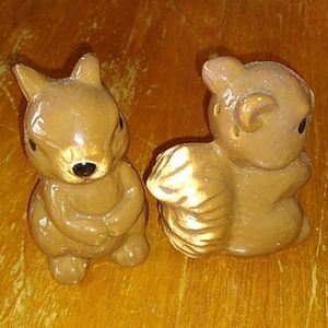 Squirrel salt and pepper shakers new